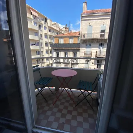 Appartement Lou Castelet, De Standing De 100m2, Proximite Du Centre-ville, Port Et Gare Tgv Toulon